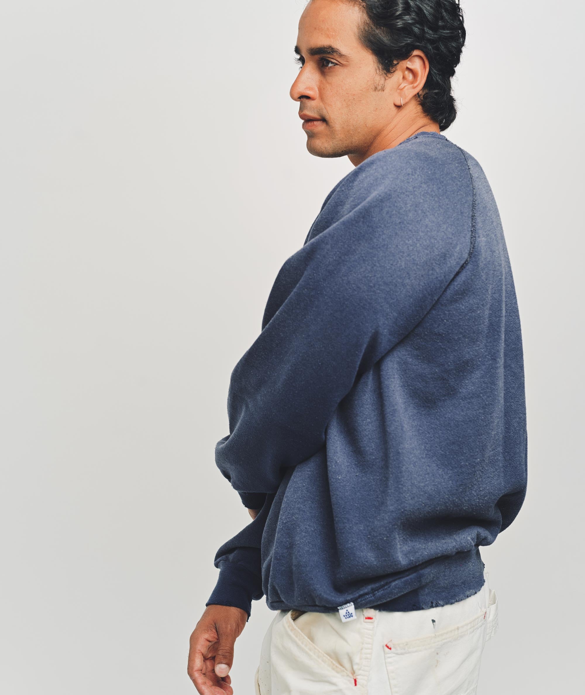 【NAVY】Super faded sweatshirt AWE Faded Sweatshirt Navy – American Waste Enterprise