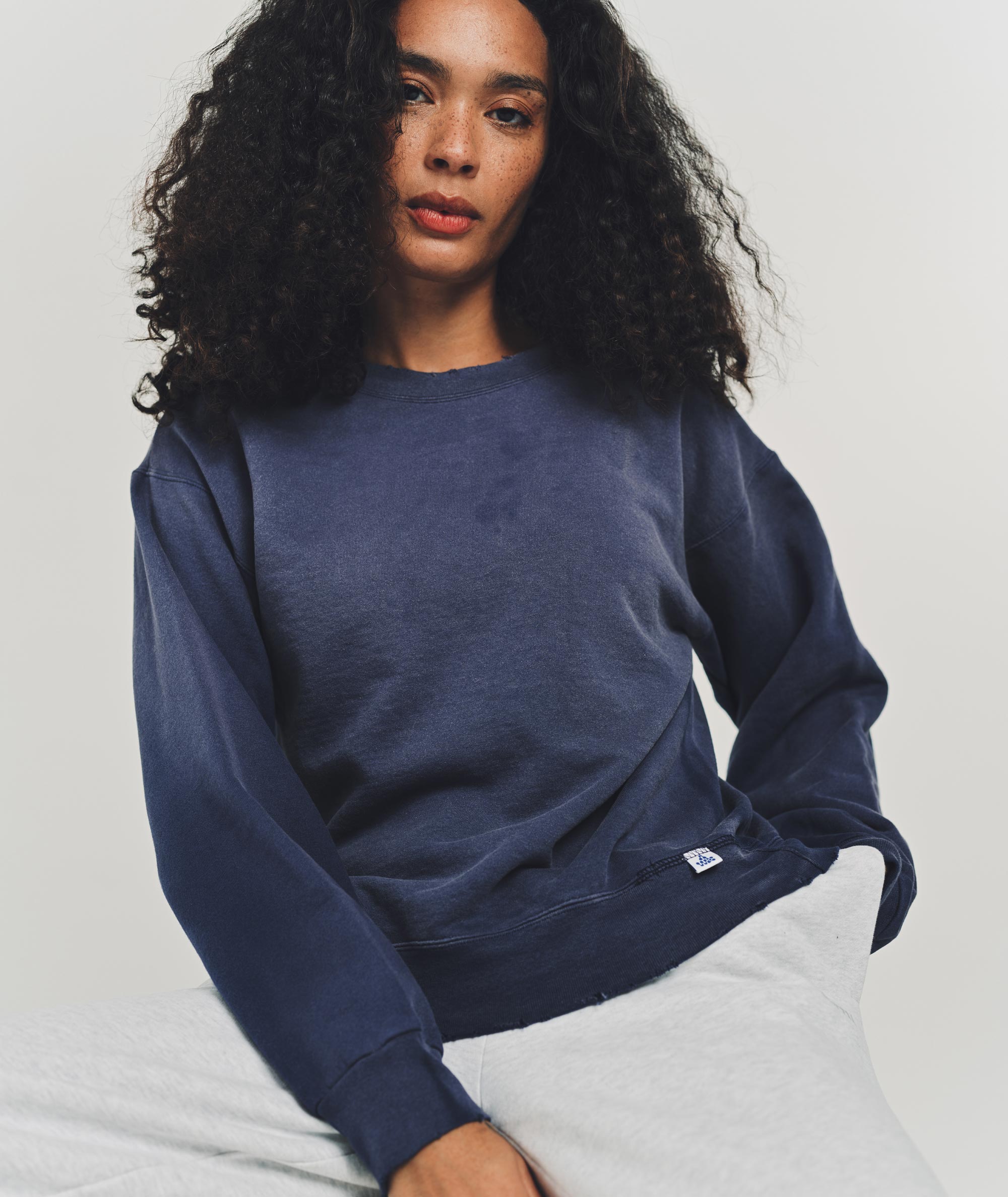 【NAVY】Super faded sweatshirt AWE Faded Sweatshirt Navy – American Waste Enterprise